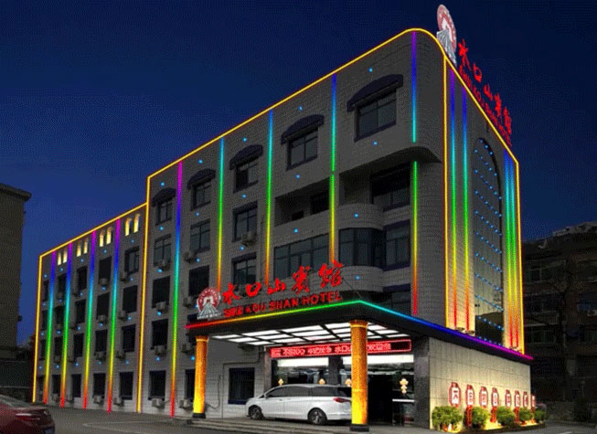 ���ˮ��ɽ�e�^����