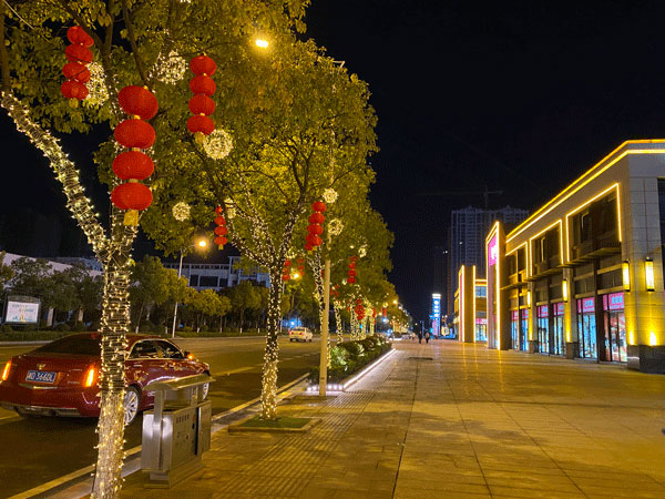 ���^������